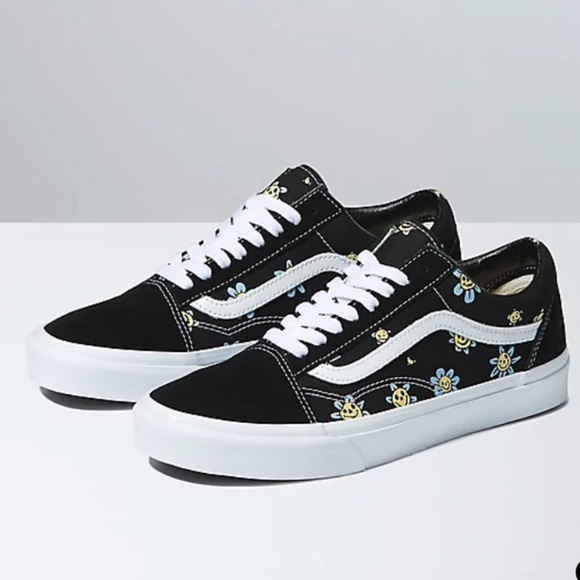 Vans Old Skool Trippy Grin Floral Black Men's Classic Skate Shoes - Picture 1 of 7